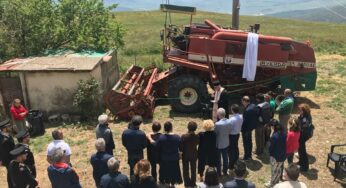 L’antimafia dei fatti. Una mietitrebbiatrice per le sorelle Napoli. Un dono per ricominciare