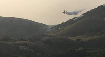 Grave incendio a Monreale, c’è la mano di un folle: panico e disperazione. Arriva il Canadair