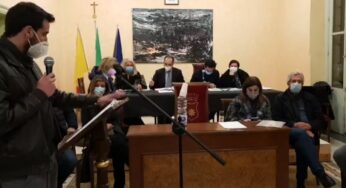 Acqua, cimitero e assunzione di un legale, convocato il Consiglio Comunale a Monreale
