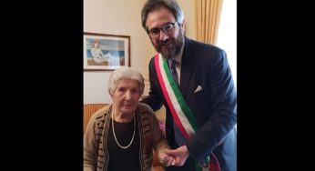 Grande festa a Monreale, zia Vincenza Cimino ha spento 100 candeline